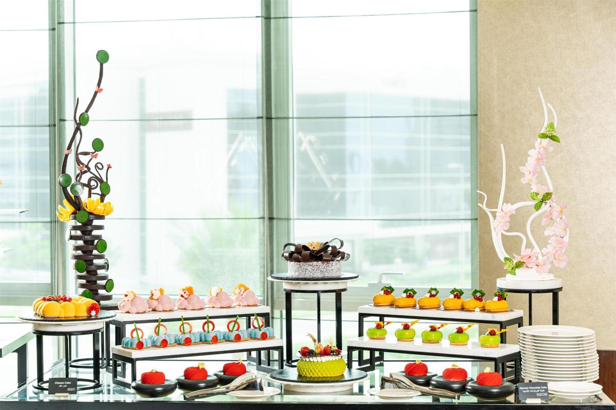 Отель Radisson Blu Hotel, Media Дубай